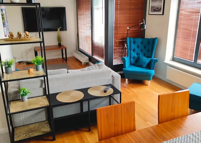 Wola Park Apartament - Klimatyzacja, Metro Ulrychow, Garaz-Gratis