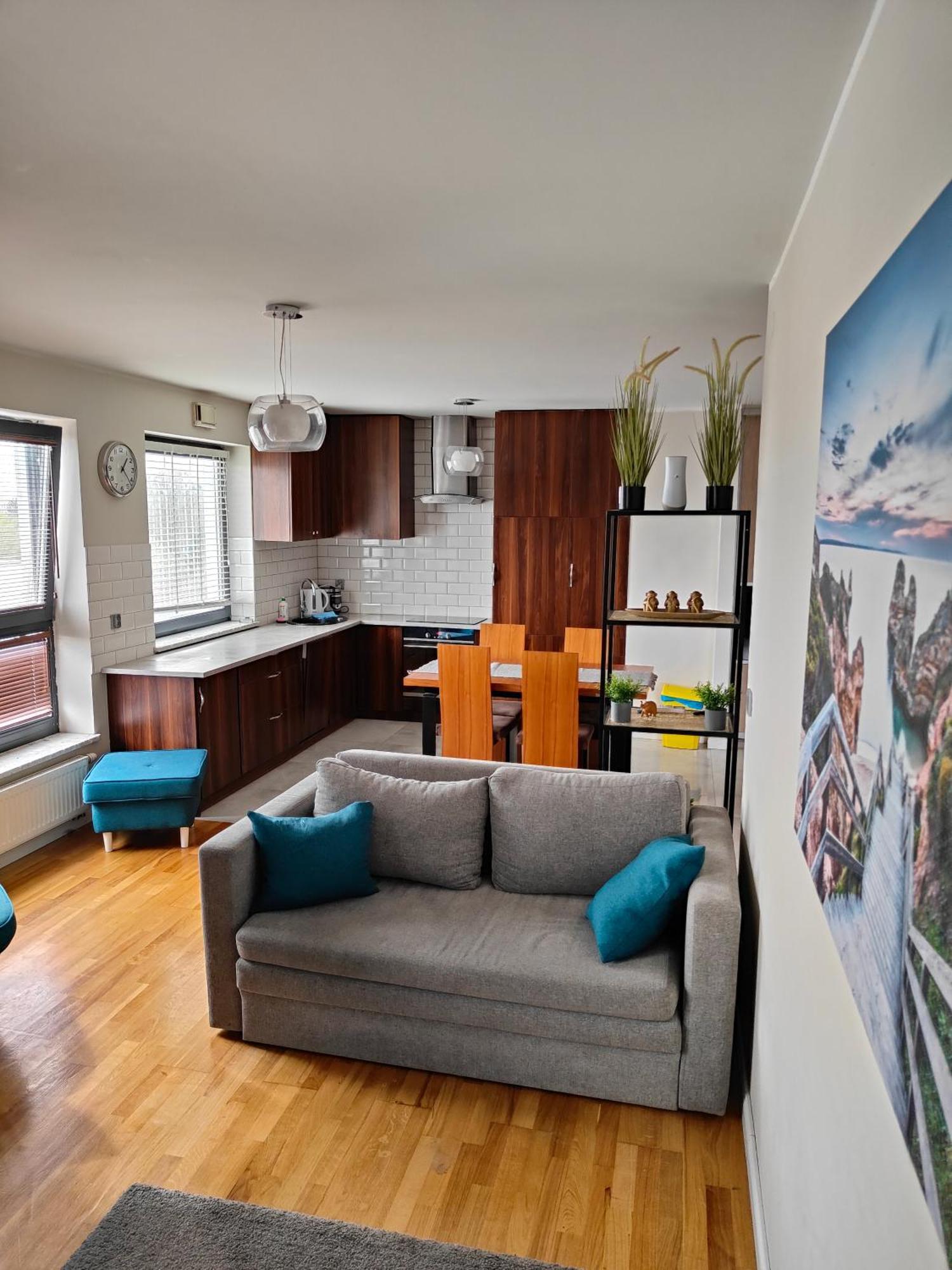 Wola Park Apartament - Klimatyzacja, Metro Ulrychow, Garaz-gratis Apartment *