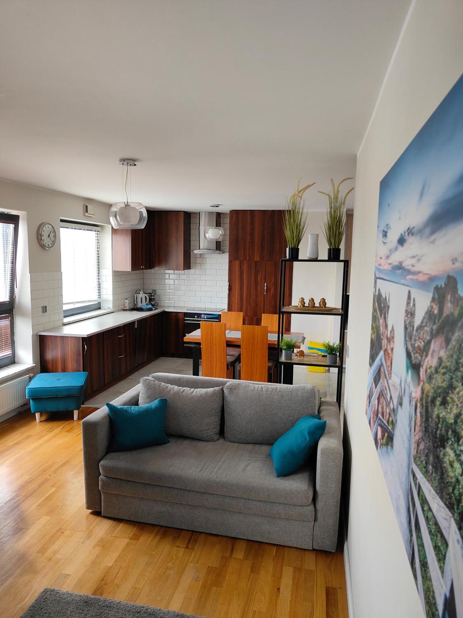 Apartment Wola Park Apartament - Klimatyzacja, Metro Ulrychow, Garaz-gratis *